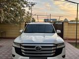 Toyota Land Cruiser 2023 года за 54 000 000 тг. в Шымкент