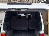 Volkswagen Caravelle 1997 годаүшін6 000 000 тг. в Кокшетау – фото 2