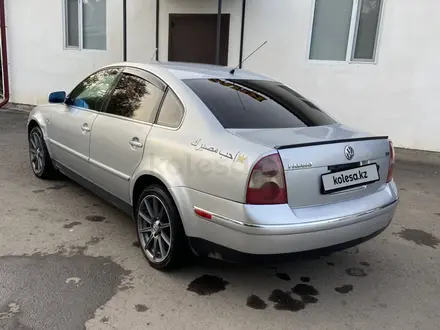Volkswagen Passat 2001 года за 2 000 000 тг. в Кокшетау – фото 11