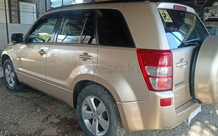 Suzuki Grand Vitara 2010 годаfor7 000 000 тг. в Алматы