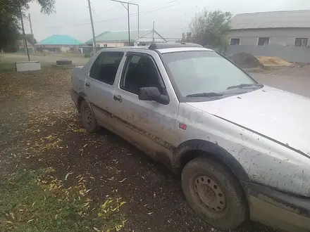 Volkswagen Vento 1995 года за 700 000 тг. в Актобе – фото 7