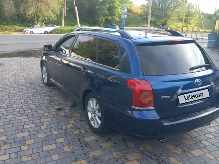 Toyota Avensis 2004 года за 2 700 000 тг. в Тараз – фото 2