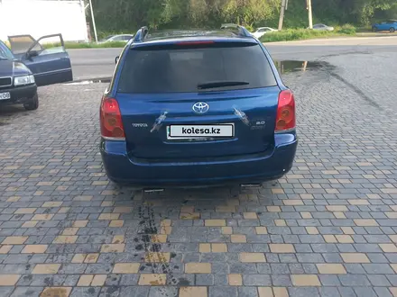 Toyota Avensis 2004 года за 2 700 000 тг. в Тараз – фото 3