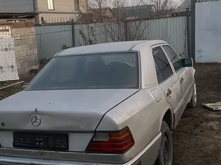 Mercedes-Benz E 230 1991 года за 480 000 тг. в Алматы – фото 3