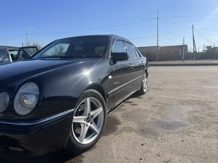 Mercedes-Benz E 280 1999 года за 4 000 000 тг. в Рудный