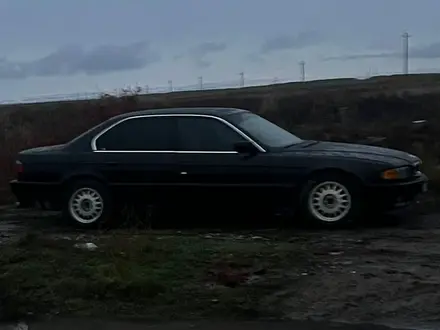 BMW 740 1997 года за 2 600 000 тг. в Мерке – фото 7