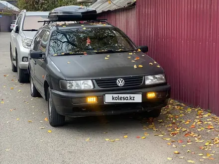 Volkswagen Passat 1994 года за 2 500 000 тг. в Алматы