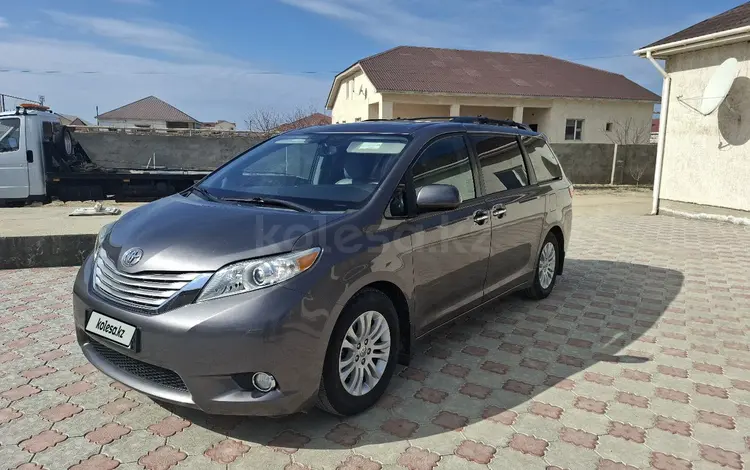 Toyota Sienna 2016 года за 10 500 000 тг. в Актау