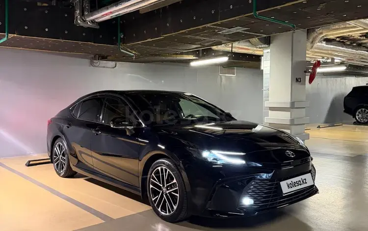 Toyota Camry 2025 года за 20 000 000 тг. в Астана