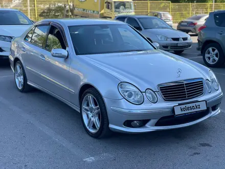 Mercedes-Benz E 320 2002 года за 7 200 000 тг. в Караганда – фото 3