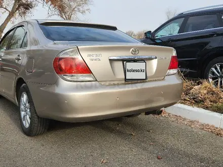 Toyota Camry 2004 года за 5 500 000 тг. в Усть-Каменогорск – фото 6