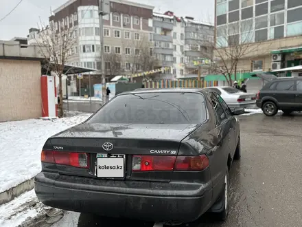 Toyota Camry 2000 года за 3 900 000 тг. в Алматы – фото 8