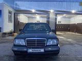 Mercedes-Benz E 280 1995 года за 2 800 000 тг. в Каратау – фото 2