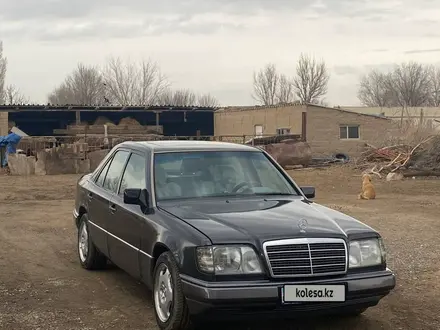 Mercedes-Benz E 280 1995 года за 2 800 000 тг. в Каратау