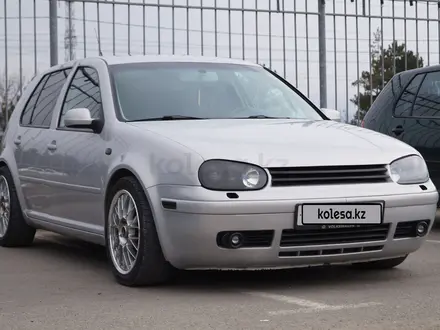 Volkswagen Golf 2002 года за 3 500 000 тг. в Караганда