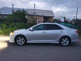 Toyota Camry 2014 года за 8 300 000 тг. в Караганда – фото 2