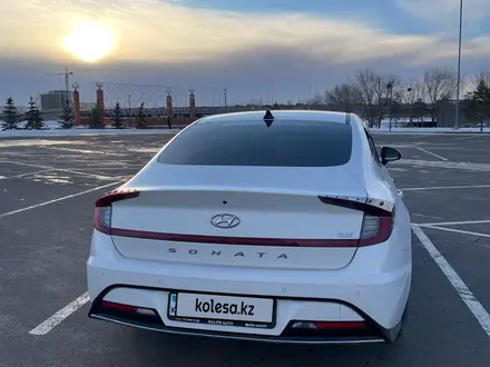 Hyundai Sonata 2021 года за 12 800 000 тг. в Астана – фото 3