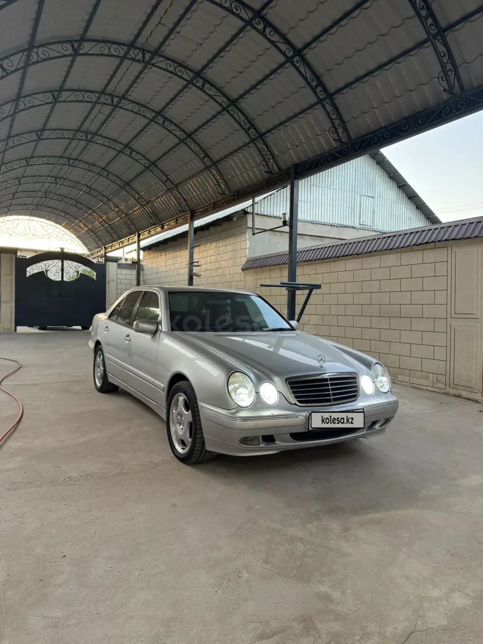 Mercedes-Benz E-Class, 2001