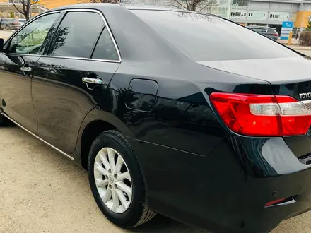 Toyota Camry 2012 года за 9 000 000 тг. в Уральск – фото 2