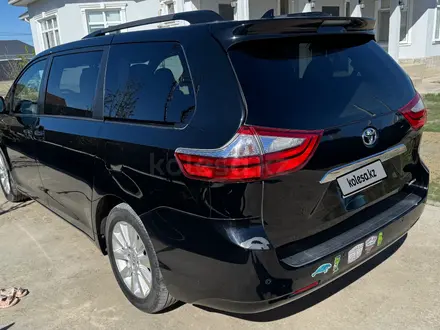Toyota Sienna 2014 года за 8 700 000 тг. в Атырау – фото 2