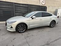 Hyundai Sonata 2020 годаfor11 500 000 тг. в Алматы