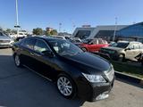 Toyota Camry 2012 года за 9 800 000 тг. в Актобе – фото 4