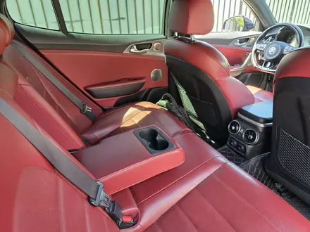 Kia Stinger 2019 года за 11 000 000 тг. в Алматы – фото 15
