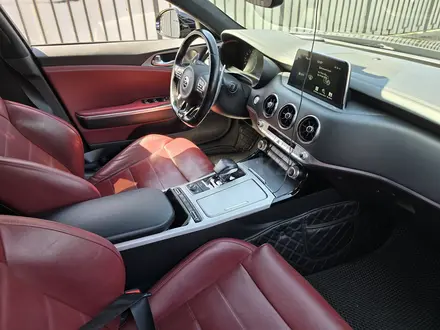 Kia Stinger 2019 года за 11 000 000 тг. в Алматы – фото 7