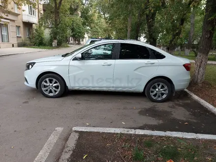 ВАЗ (Lada) Vesta 2018 года за 4 310 000 тг. в Караганда – фото 2