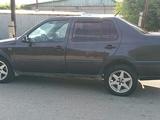 Volkswagen Vento 1993 года за 650 000 тг. в Тараз