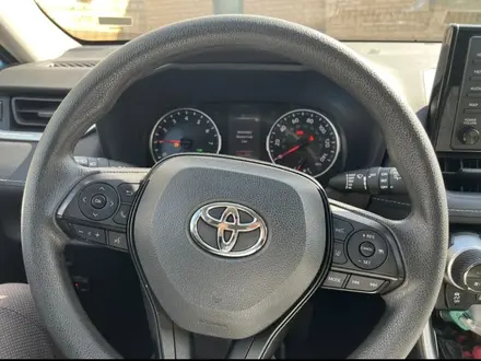 Toyota RAV4 2021 года за 18 000 000 тг. в Актобе – фото 9