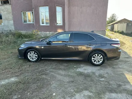 Toyota Camry 2019 года за 11 800 000 тг. в Алматы – фото 4