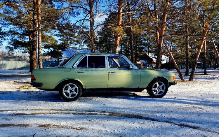 Mercedes-Benz E 200 1982 года за 800 000 тг. в Павлодар