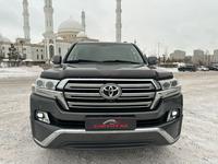 Toyota Land Cruiser 2016 года за 35 000 000 тг. в Астана