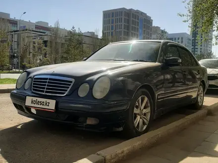 Mercedes-Benz E 320 2000 года за 4 500 000 тг. в Астана