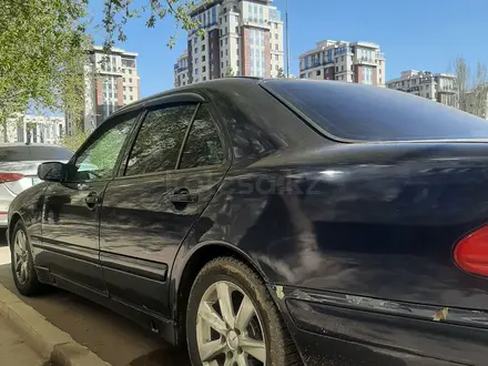 Mercedes-Benz E 320 2000 года за 4 500 000 тг. в Астана – фото 5