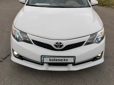 Toyota Camry 2014 года за 8 000 000 тг. в Бейнеу – фото 12