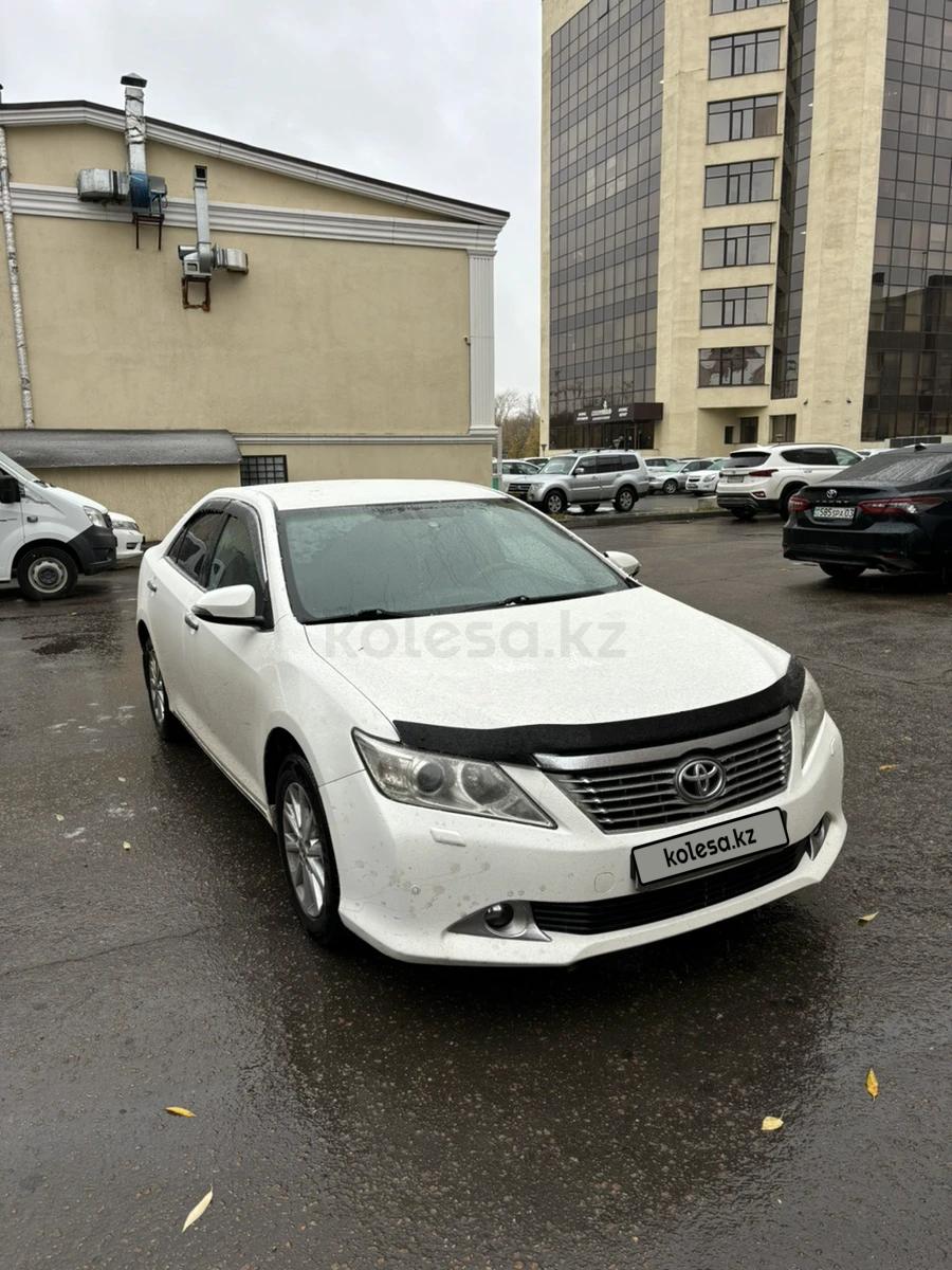 Toyota Camry 2014 г.