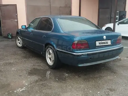 BMW 730 1994 года за 1 800 000 тг. в Талдыкорган – фото 4