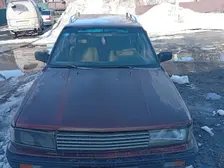 Nissan Bluebird, 1986