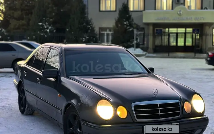 Mercedes-Benz E 230 1996 годаfor2 100 000 тг. в Алматы