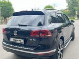 Volkswagen Touareg 2018 года за 22 000 000 тг. в Алматы – фото 4