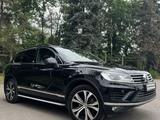 Volkswagen Touareg 2018 года за 22 000 000 тг. в Алматы – фото 2