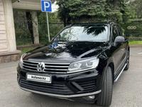 Volkswagen Touareg 2018 года за 22 000 000 тг. в Алматы