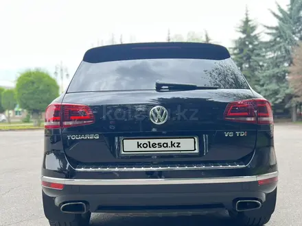 Volkswagen Touareg 2018 года за 22 000 000 тг. в Алматы – фото 5