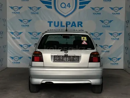 Volkswagen Golf 1997 года за 2 150 000 тг. в Тараз – фото 9