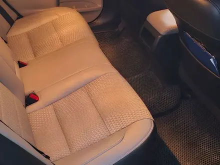 Toyota Camry 2015 года за 6 500 000 тг. в Уральск – фото 4