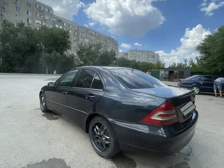 Mercedes-Benz C 240 2003 года за 3 000 000 тг. в Актобе – фото 48