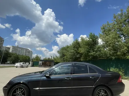 Mercedes-Benz C 240 2003 года за 3 000 000 тг. в Актобе – фото 54