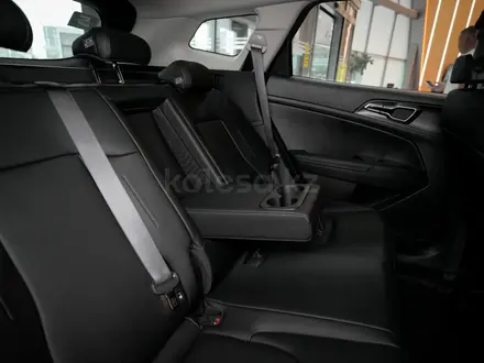 Kia Sportage Style 2.5 2026 года за 15 990 000 тг. в Астана – фото 14
